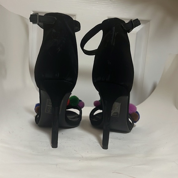Pom Pom Stiletto Heels - Picture 5 of 7